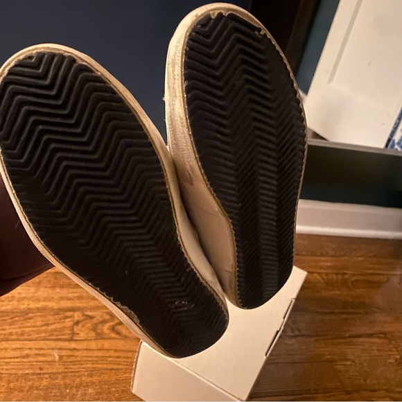 Golden Goose low top sneakers. Purchased summer 2021. - Picture 5 of 7